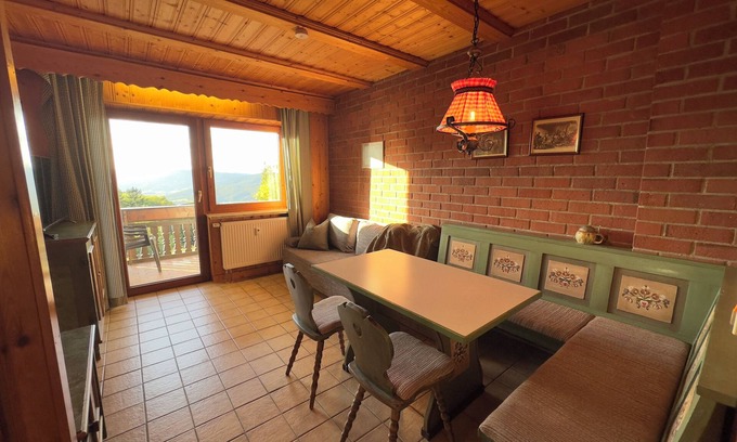 Schofweg Apartment | Hut-style vacation apartment in Haus Schönblick