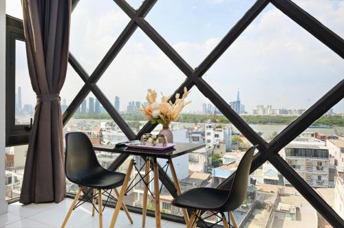 Tan Thuan Tay House | Huyen Apartment