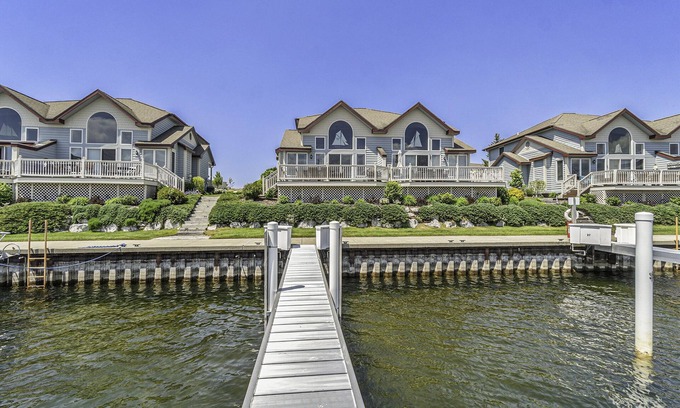 Manistee Condo | HV Marina Condo with Boat Slip