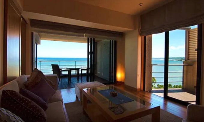 Okinawa Hotel | Hyakunagaran