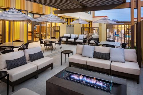North Scottsdale Hotel | Hyatt House North Scottsdale