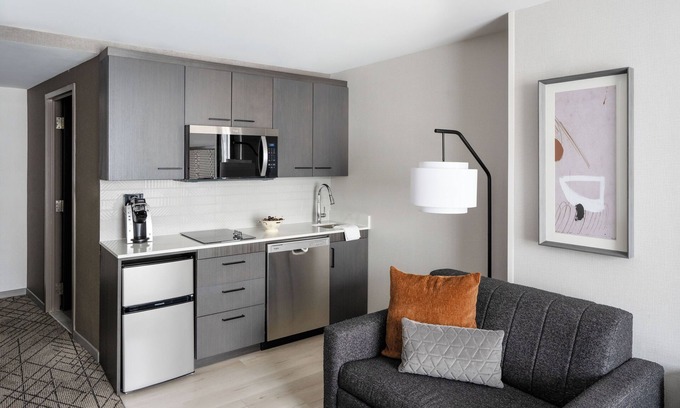 Shaw Hotel | Hyatt House Washington DC/Downtown/Convention Center