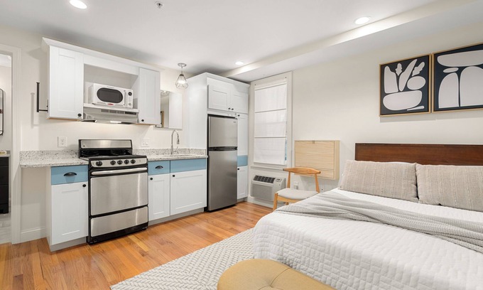 Newburyport Hotel | Hygge House Suites