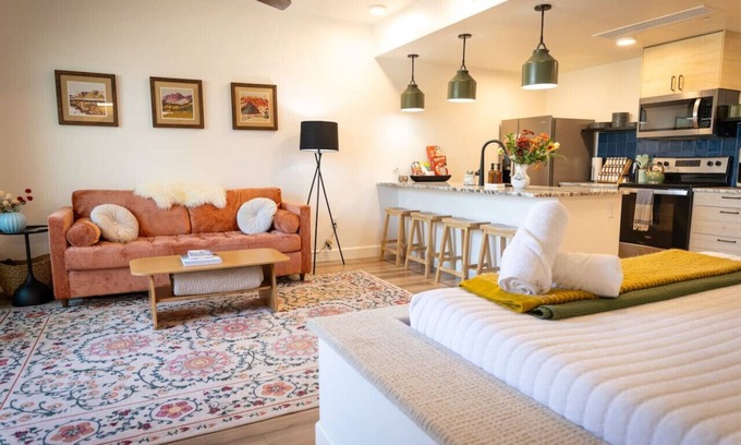Buena Vista Apartment | Hygge Studio- BRAND NEW- Main Street