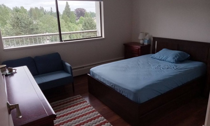 Coquitlam Apartment | I bdrm apartment near skytrain