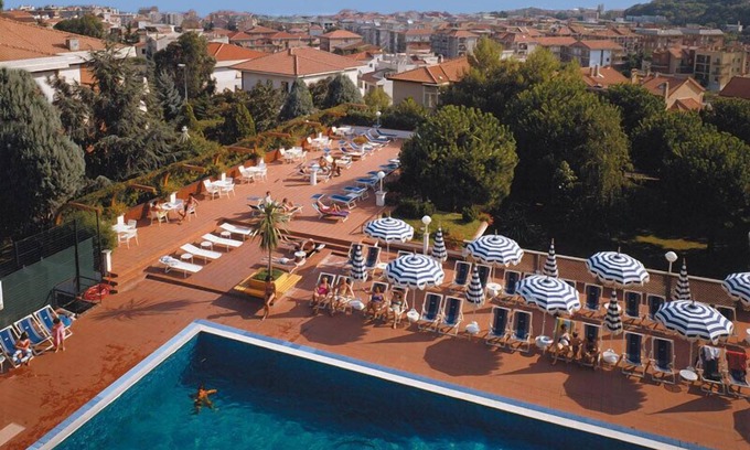 Pietra Ligure Apartment | I Morelli 7 Pax - Two Bedroom Apartment, Sleeps 7