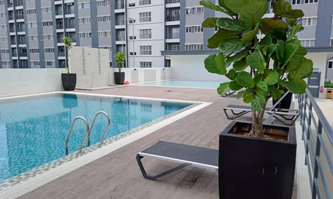 Kampung Rawa Apartment | İmpiana Homestay near PUTRAJAYA, CYBERJAYA, Musliem Only,WIFI,Netflix