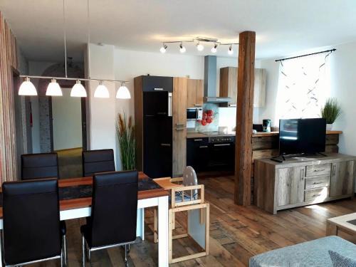 Reinhardtsdorf-Schoena House | I "Old School" Comfortable holiday residence
