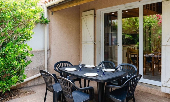 Les Ayguades House | IB64: Air-conditioned, two-bedroom, mezzanine pavillion with a large terrace.
