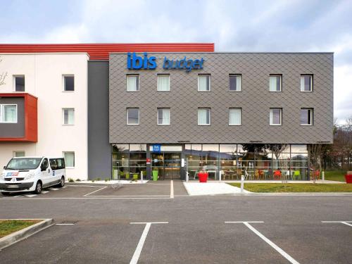 Saint-Genis-Pouilly Hotel | ibis budget Geneve Saint Genis Pouilly