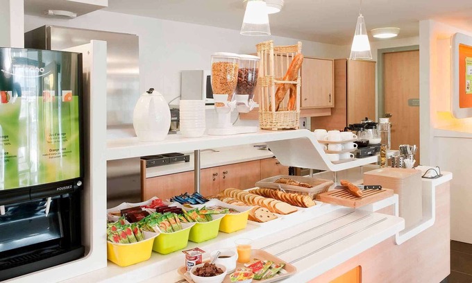 Istres Hotel | ibis budget Istres Trigance