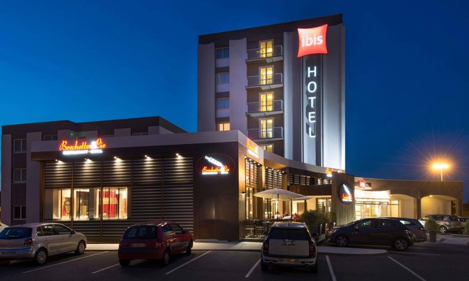 Cholet Hotel | ibis Cholet