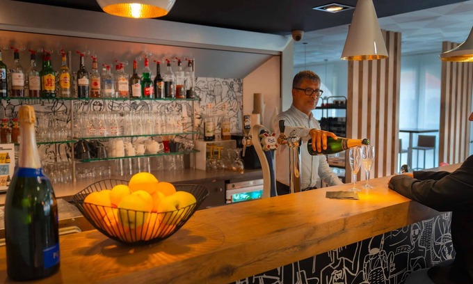 Epernay Hotel | ibis Epernay Centre Ville