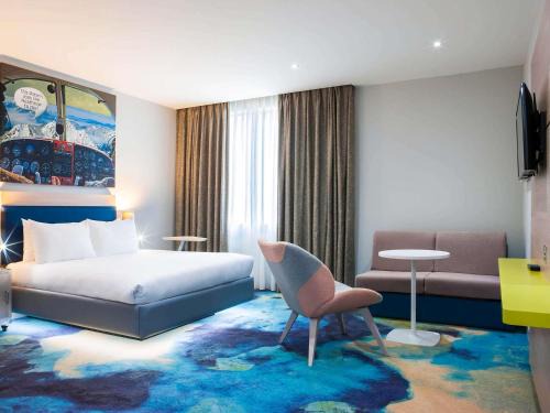 Heathrow Villages Hotel | ibis Styles London Heathrow Airport
