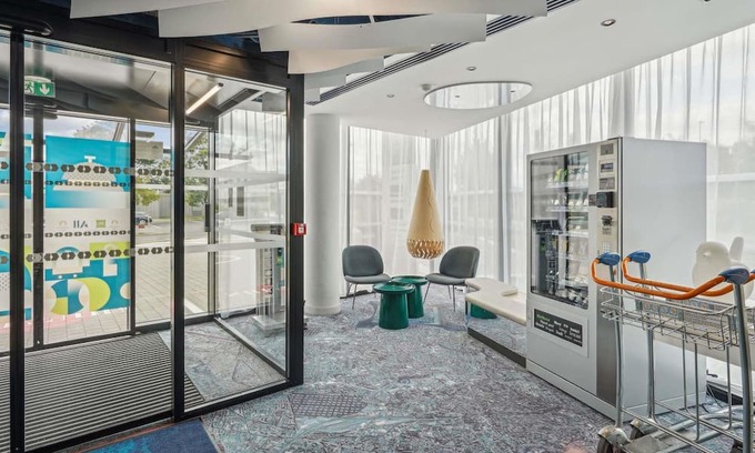 Paray-Vieille-Poste Hotel | ibis Styles Paris Orly Airport