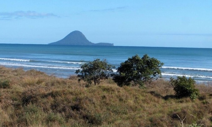 Ohope House | Iconic Kiwi Bach Beach