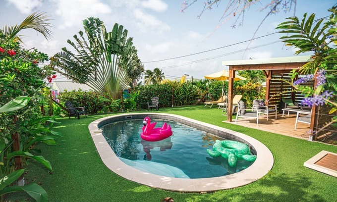 Goyave House | Ideal bungalow for families opposite the communal pool