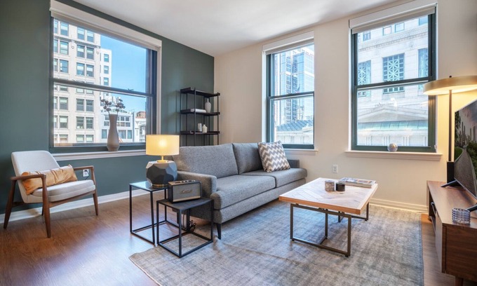 Downtown Boston Apartment | Ideal Downtown 1BR w/W/D, Doorman, near Chinatown T, by Blueground