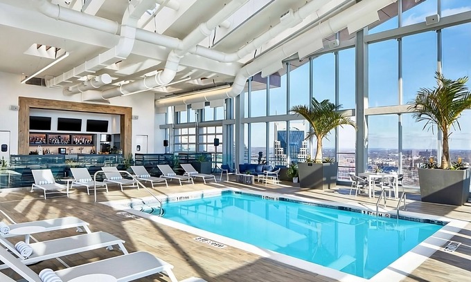 Sobro Hotel | Ideal Mix of Comfort and Value! Kitchenette, Pet-friendly, Indoor Pool!