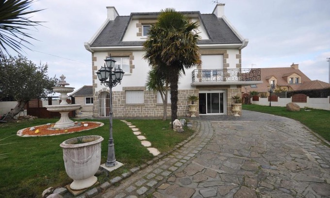 Plerin Apartment | IDEAL ! UN SOUFFLE DE BONHEUR A PLERIN - SUR - MER ( BRETAGNE)