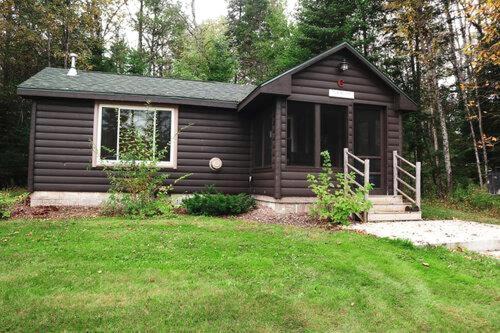 Grayling House | Idyllic Cabin Rental near the Au Sable River in Michigan