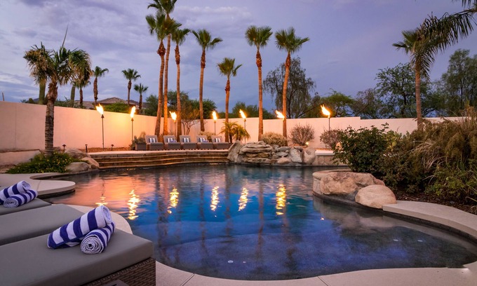 Cactus Acres House | ♥Idyllic Resort Villa♥WaterSlide♥Pickle-Ball♥Golf♥Mountain Views♥