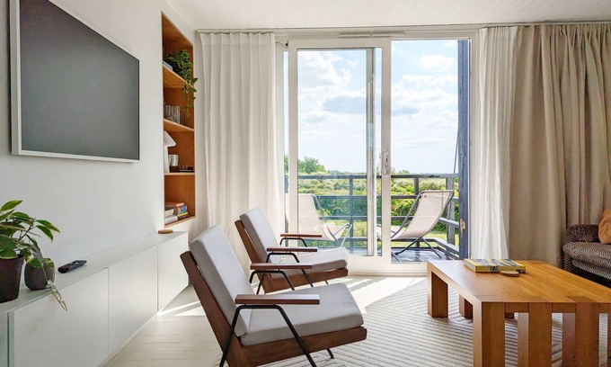 Emsworth Apartment | Idyllic spot in Emsworth sailing village.