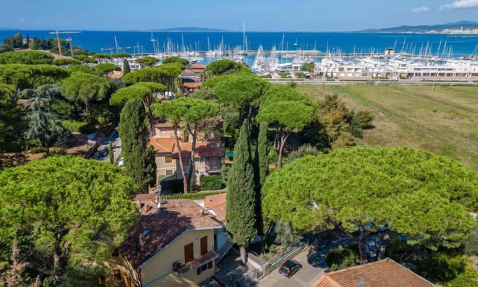 Puntone di Scarlino Apartment | Il Giglio by Interhome