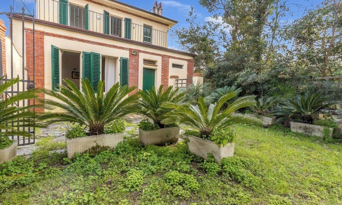 Marina di Pietrasanta House | Il Gladiolo - Focette 100m From Sea, Marina di Pietrasanta, Italy