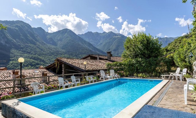 Canale di Tenno Apartment | Il Nido dell'Artista - Happy Rentals