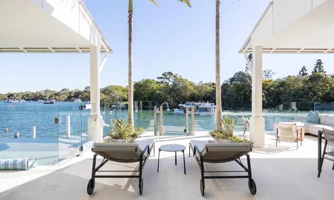 Noosa Heads House | Iluka, Luxurious Riverfront Retreat