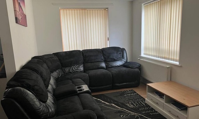 Plaistow Apartment | Immaculate 1-Bed Apartment in East London