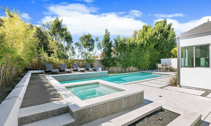 Bel Air House | Immaculate Architectural Full Security located on a cul-de-sac in Bel Air Park