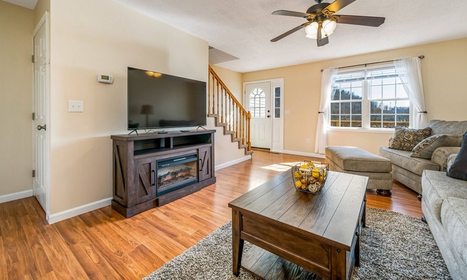 Bristol Condo | IMMACULATE Condo just seconds away from Bristol Motor Speedway