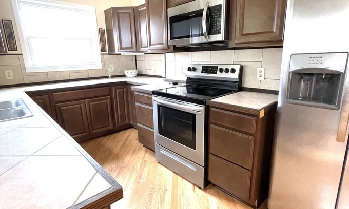 Seneca House | Immaculate Home near Ram Cat Alley