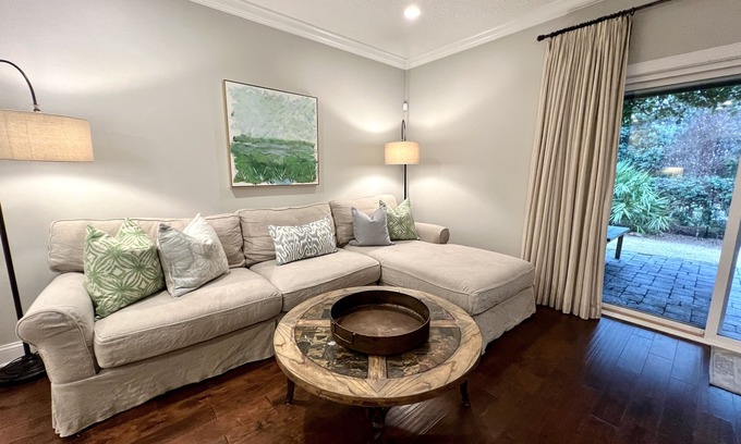 Saint Simons Island House | Immaculate Saint Simons Townhouse 3 Bed/2.5 Bath, Pool, 2 Bikes, Pets Welcome