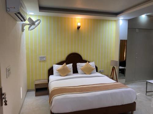 Faridabad Hotel | Immense Residency