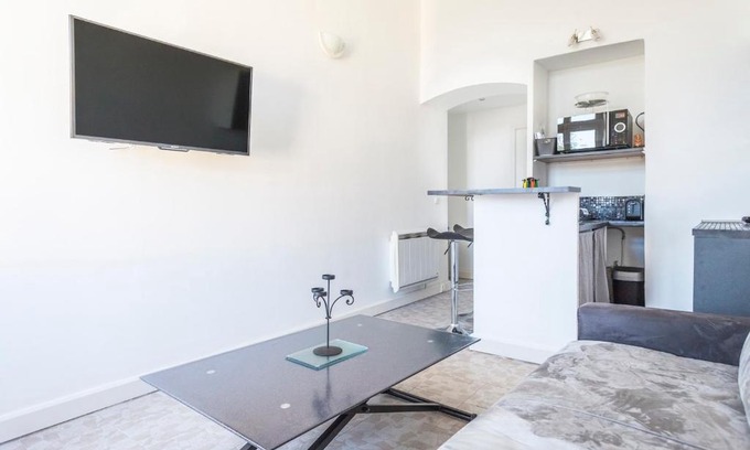 Riou - Petit Juas - Av de Grasse Apartment | IMMOGROOM - Center - Modern - 10 min from Palais des Festivals