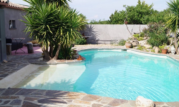 Espondeilhan House | in a village Hérault, house with private pool.