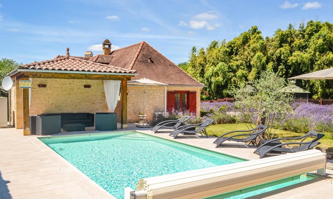 Saint-Andre-dAllas House | In an excellent location between the three villages of Sarlat, Les Eyzies and Lascaux you will find