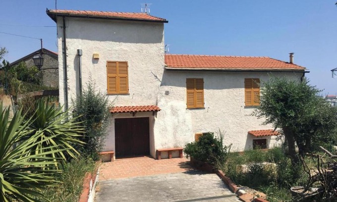 Valleggia House | In Campagna al Mare