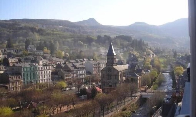 La Bourboule Apartment | In la BOURBOULE, beautiful apartment facing the thermal baths! Ideal for curists!