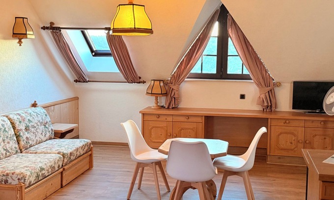 Zweifall Apartment | In & Out boarding house comfort for four rooms