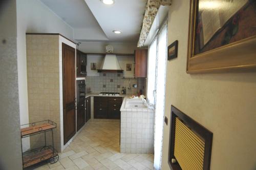 Zona XIX Casal Morena Apartment | In Rome in a delightful 3-person apartment, Deluxe with Jacuzzi