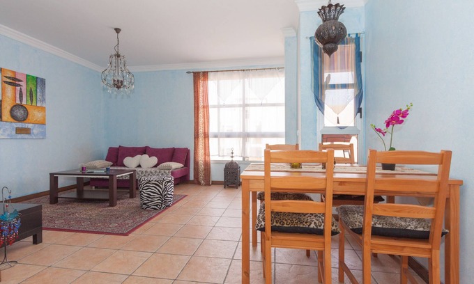 El Medano Apartment | In the center of El Médano with private hot tub, near the beach and garage place