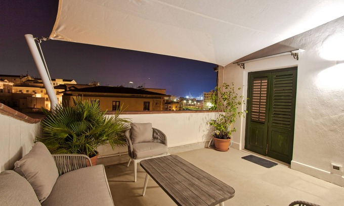Castellammare Vucciria House | in the earth of old town