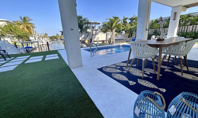 Marathon House | In the heart of Marathon just seconds to the open waters