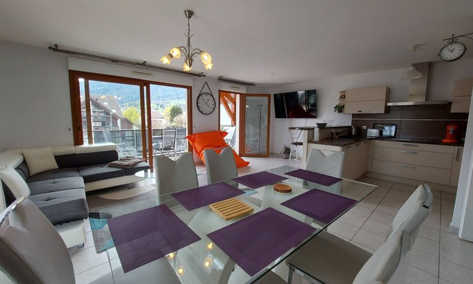 Saint-Jorioz Apartment | In the heart of St Jorioz, spacious apartment with terrace and mountain view