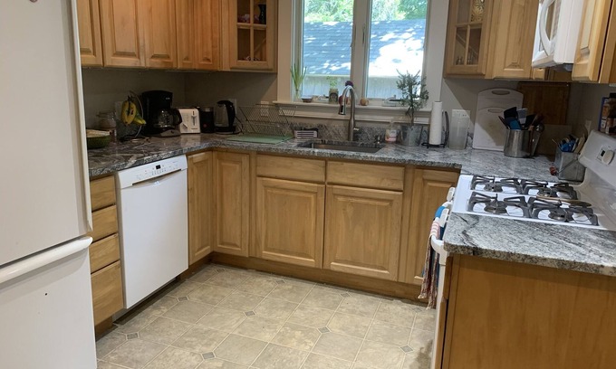 Woods Hole House | In the heart of Woods Hole