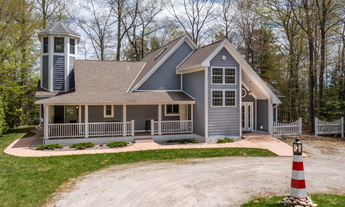 Baileys Harbor House | In the middle of it all!